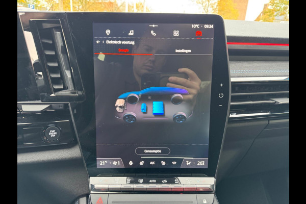 Renault Austral 1.2 E-Tech full hybrid 200 iconic esprit Alpine Harman Kardon Sound/4 Control / Head up / Matrix LED / Winter pack