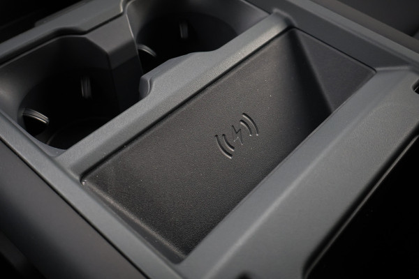 Land Rover Defender 110 P300e X-Dynamic SE | URBAN | ADAPTIVE CRUISE | 360 CAMERA | PANORAMADAK | VOORRUITVERWARMING | MERIDIAN | ELEKTRISCHE STOELE NEW