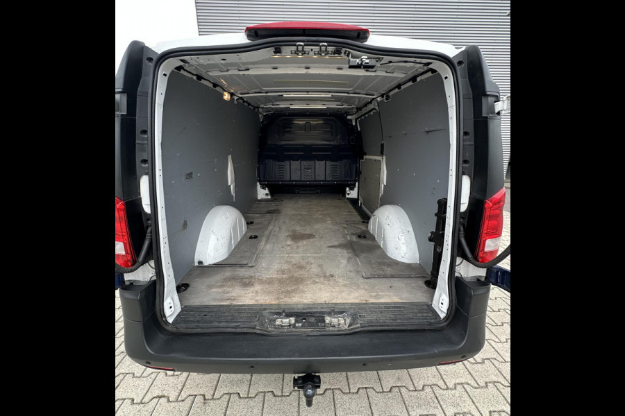 Mercedes-Benz Vito 111 CDI Lang Airco Trekhaak in supermooie goede staat. TOPBUS