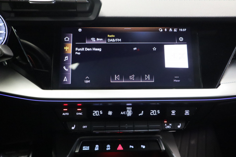 Audi A3 Limousine 35 TFSI S edition 2x S-line Panoramadak Sfeerverlichting