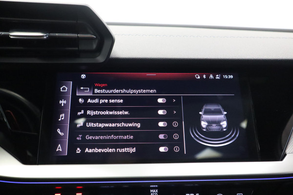 Audi A3 Limousine 35 TFSI S edition 2x S-line Panoramadak Sfeerverlichting