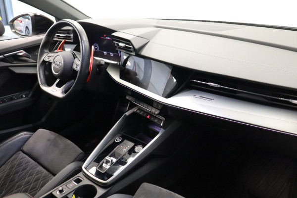 Audi A3 Limousine 35 TFSI S edition 2x S-line Panoramadak Sfeerverlichting
