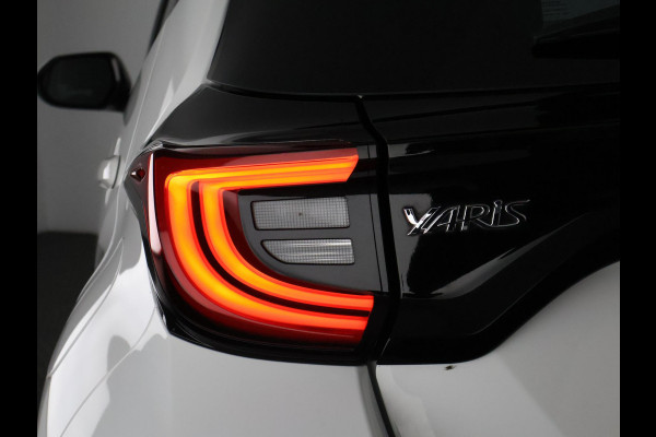 Toyota Yaris 1.5 Hybrid Dynamic | Afneembare trekhaak | Apple Carplay & Android Auto | Adaptieve Cruise Control |