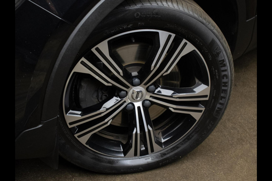 Volvo XC40 1.5 T4 Recharge Inscription Expression (APPLE CARPLAY,NAVI,LED,HARMAN/KARDON,SPORTSTOELEN,TREKHAAK,360 VIEW,CAMERA,PDC)