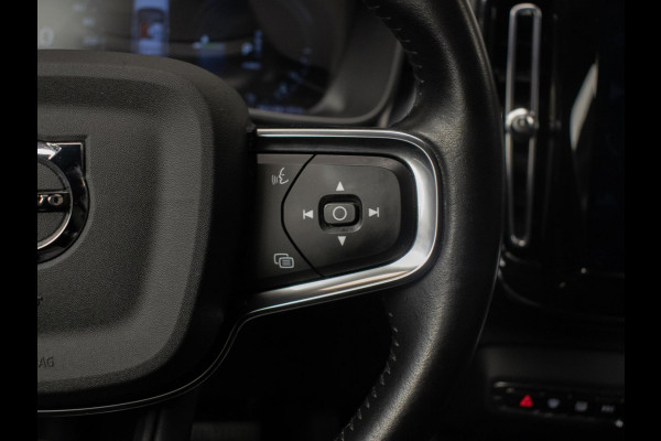 Volvo XC40 1.5 T4 Recharge Inscription Expression (APPLE CARPLAY,NAVI,LED,HARMAN/KARDON,SPORTSTOELEN,TREKHAAK,360 VIEW,CAMERA,PDC)