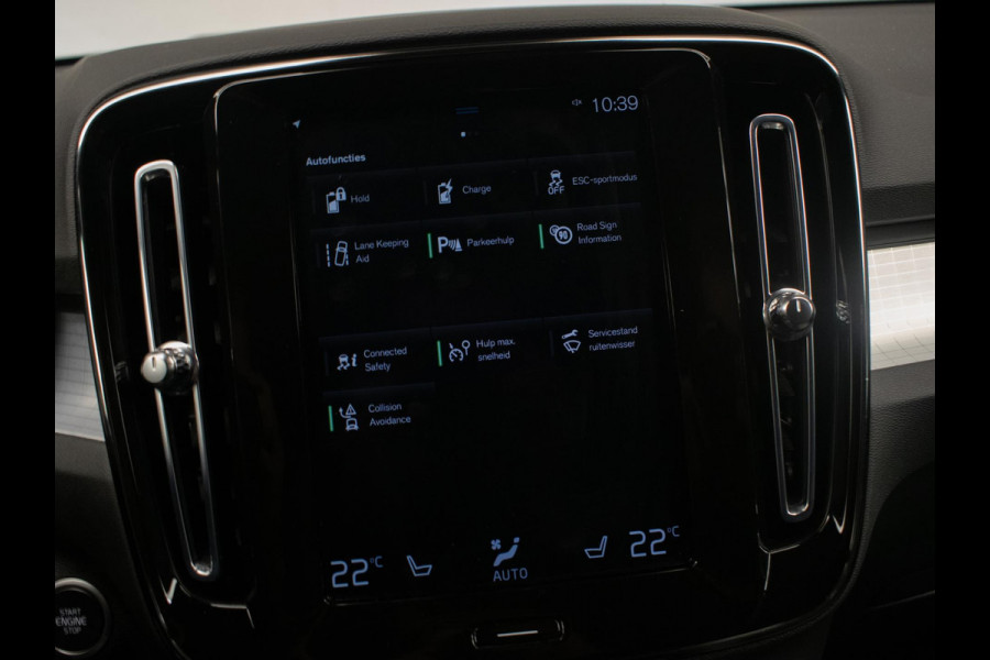 Volvo XC40 1.5 T4 Recharge Inscription Expression (APPLE CARPLAY,NAVI,LED,HARMAN/KARDON,SPORTSTOELEN,TREKHAAK,360 VIEW,CAMERA,PDC)