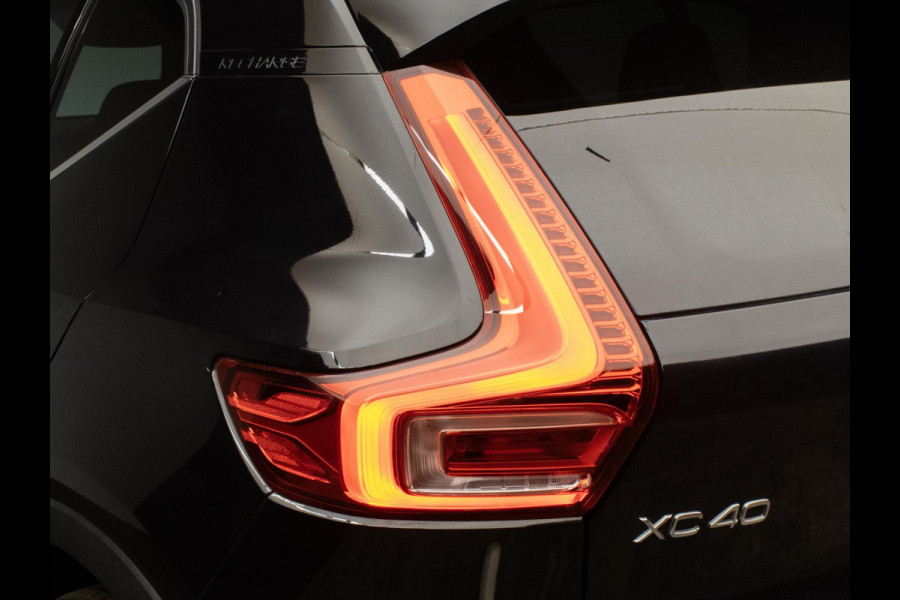 Volvo XC40 1.5 T4 Recharge Inscription Expression (APPLE CARPLAY,NAVI,LED,HARMAN/KARDON,SPORTSTOELEN,TREKHAAK,360 VIEW,CAMERA,PDC)