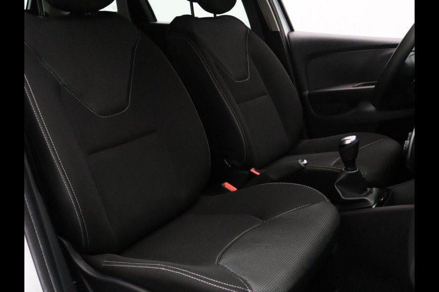 Renault Clio Estate 90pk TCe Zen Airco | Cruise | Carplay | Parkeersens. achter | Trekhaak