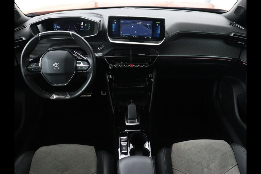 Peugeot e-2008 EV GT 50 kWh | Panoramadak | Stoelverwarming | Carplay | Adaptive cruise | Alcantara | Keyless | Camera | Full LED