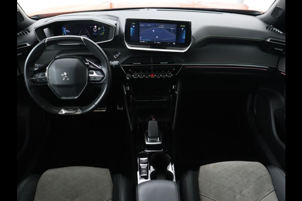 Peugeot e-2008 EV GT 50 kWh | Panoramadak | Stoelverwarming | Carplay | Adaptive cruise | Alcantara | Keyless | Camera | Full LED