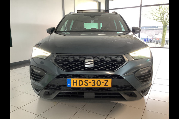 Seat Ateca 1.5 TSI FR Business Intense Panodak, Automaat, Keyless entry en start, Dealer onderhouden Dodehoek detectie, Beats audio en wegklapbare trekhaak