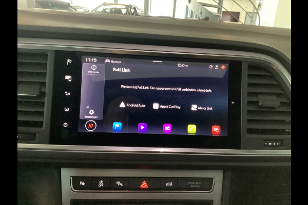 Seat Ateca 1.5 TSI FR Business Intense Panodak, Automaat, Keyless entry en start, Dealer onderhouden Dodehoek detectie, Beats audio en wegklapbare trekhaak