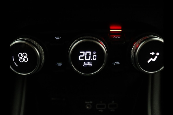 Renault Captur 100pk TCe Intens Cruise | Climate | Carplay | Navi | Parkeersens. achter