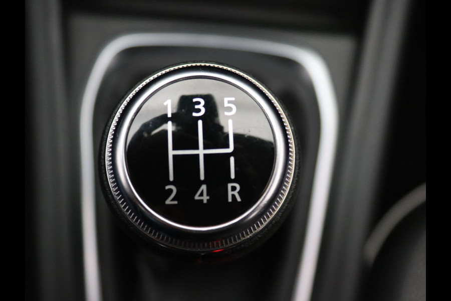 Renault Captur 100pk TCe Intens Cruise | Climate | Carplay | Navi | Parkeersens. achter