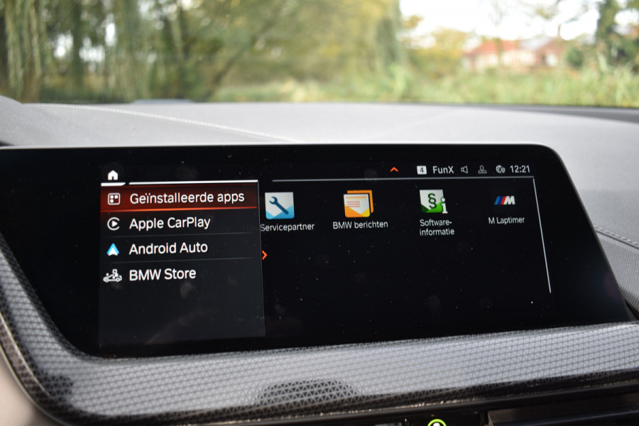 BMW 1-serie 118IA 140PK AUT. BUSINESS SPORT-LINE NAVI/LED/CAMERA/CARPLAY