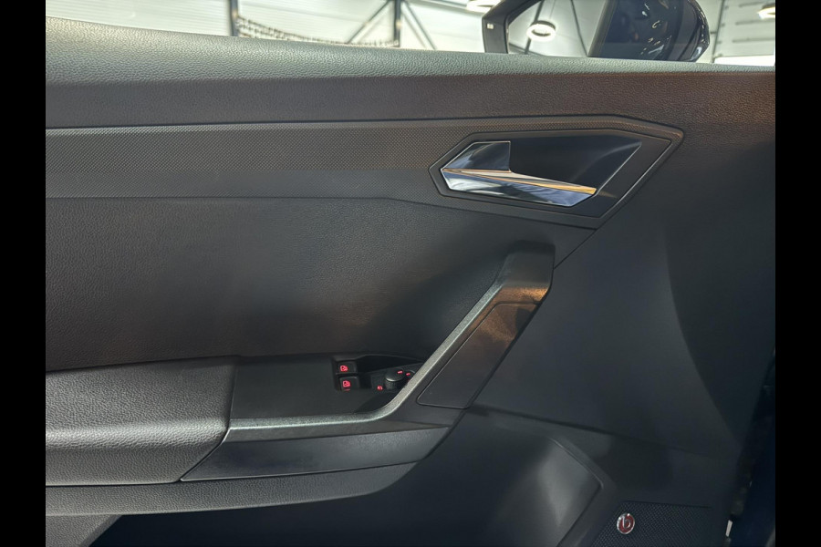 Seat Ibiza 1.0 TSI Style Garantie Trekhaak Carplay StoelVW Beats DAB PDC Led Cruise Clima Navi Rijklaar