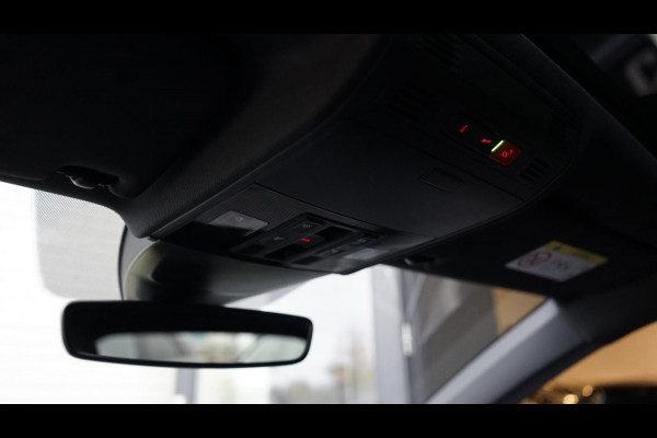 Volkswagen Polo 2.0 TSI GTI AUTOMAAT-ACC-BEATS-CAMERA-CARPLAY-KEYLESS-LED-MODE-NAVIGATIE-PANORAMA-VIRTUEEL