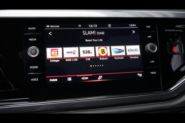 Volkswagen Polo 2.0 TSI GTI AUTOMAAT-ACC-BEATS-CAMERA-CARPLAY-KEYLESS-LED-MODE-NAVIGATIE-PANORAMA-VIRTUEEL