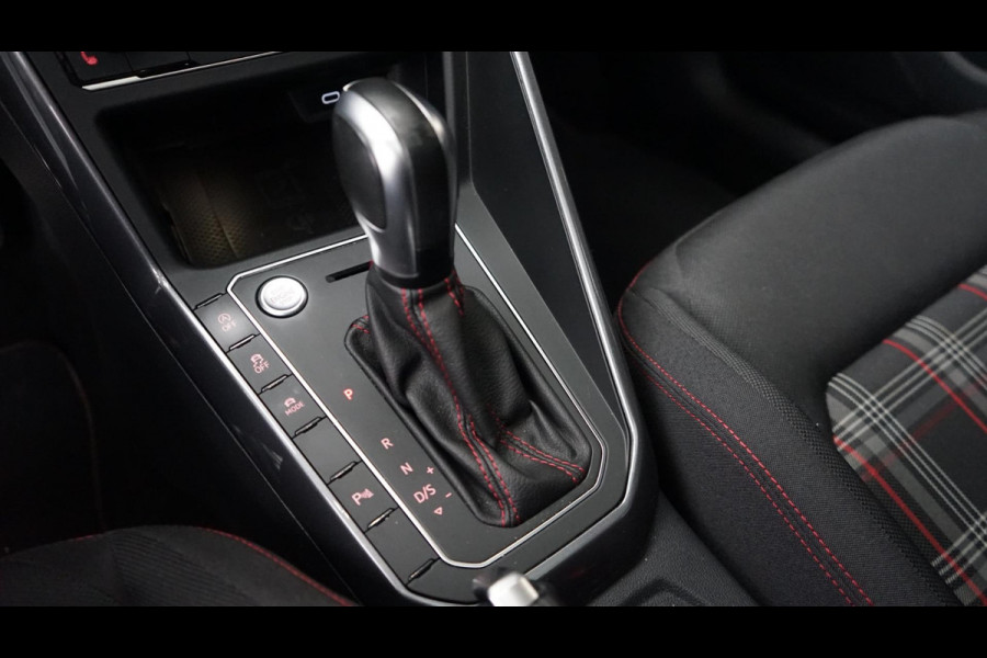 Volkswagen Polo 2.0 TSI GTI AUTOMAAT-ACC-BEATS-CAMERA-CARPLAY-KEYLESS-LED-MODE-NAVIGATIE-PANORAMA-VIRTUEEL