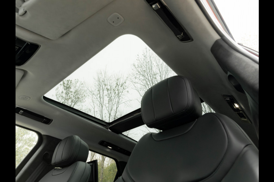 Land Rover Range Rover Sport 3.0 P510e First Edition - Pano - Rear Seat Entertainment - 4-wiel Sturing