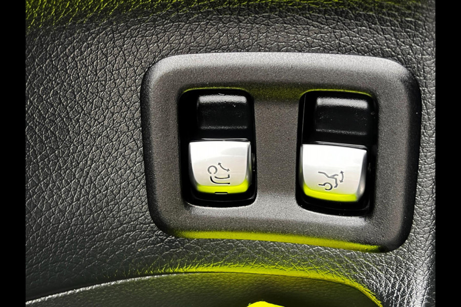 Mercedes-Benz GLC Coupé 250 4MATIC Business Solution AMG Carplay_stuurverw_Trekh