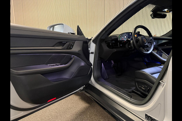 Porsche Taycan Cross Turismo 4 93 kWh OFFROAD DESIGN-18 WEGS-WARMTEPOMP-PANORAMA-CHRONO-ZEER COMPL