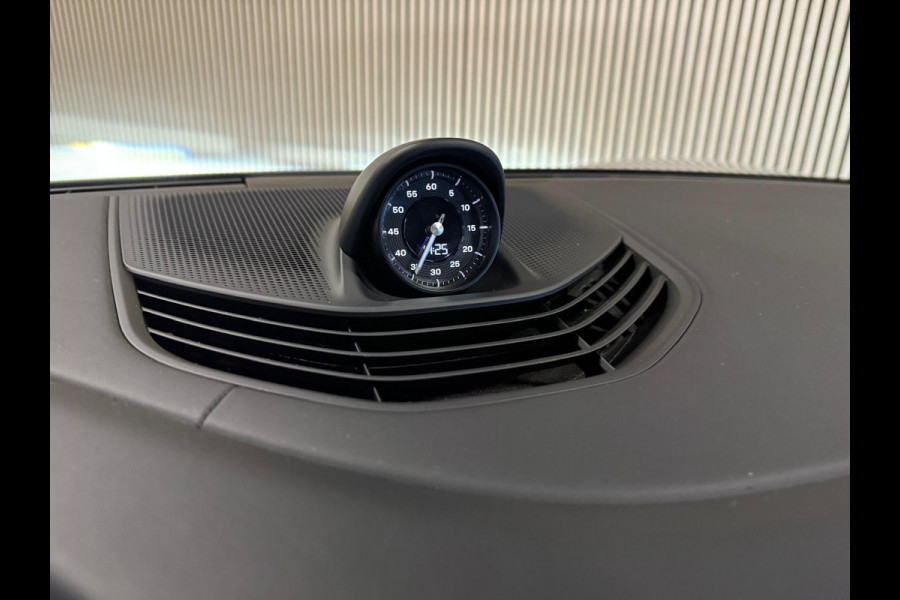 Porsche Taycan Cross Turismo 4 93 kWh OFFROAD DESIGN-18 WEGS-WARMTEPOMP-PANORAMA-CHRONO-ZEER COMPL