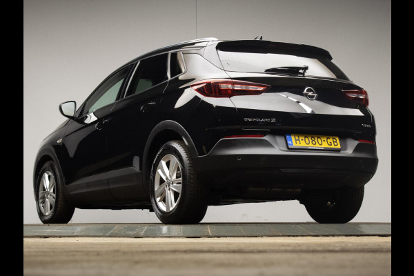Opel Grandland X 1.2 Turbo Business Executive Sport (APPLE CARPLAY,NAVI,LED,STOELVERWARMING,LANE ASSIST,PDC,CRUISE,SPORTSTOELEN)