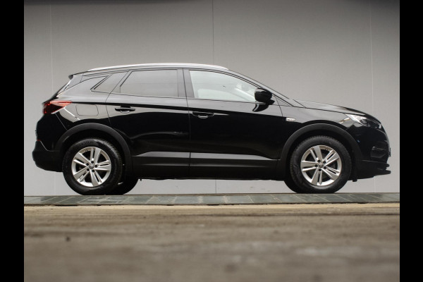 Opel Grandland X 1.2 Turbo Business Executive Sport (APPLE CARPLAY,NAVI,LED,STOELVERWARMING,LANE ASSIST,PDC,CRUISE,SPORTSTOELEN)