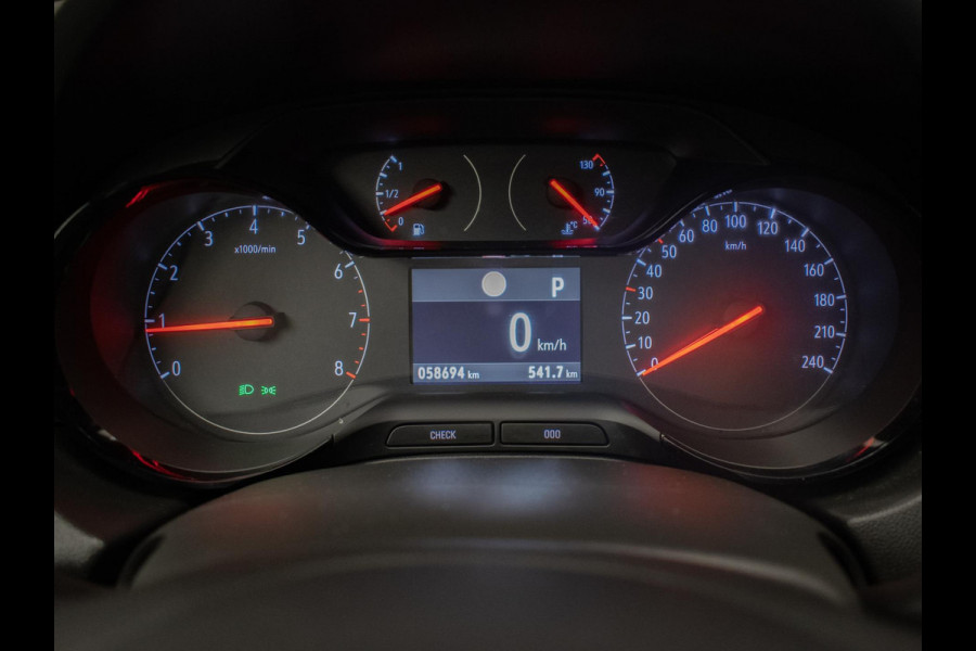 Opel Grandland X 1.2 Turbo Business Executive Sport (APPLE CARPLAY,NAVI,LED,STOELVERWARMING,LANE ASSIST,PDC,CRUISE,SPORTSTOELEN)