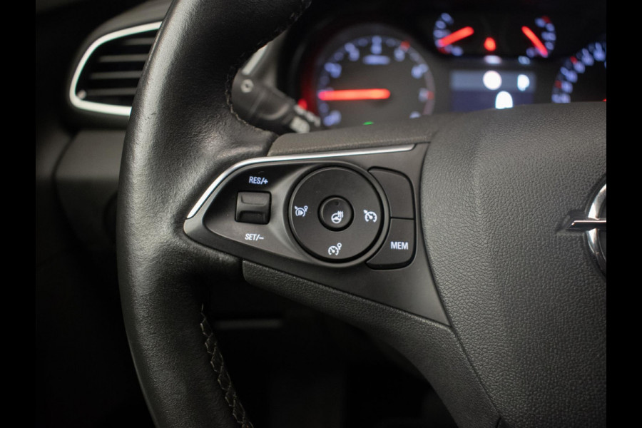 Opel Grandland X 1.2 Turbo Business Executive Sport (APPLE CARPLAY,NAVI,LED,STOELVERWARMING,LANE ASSIST,PDC,CRUISE,SPORTSTOELEN)