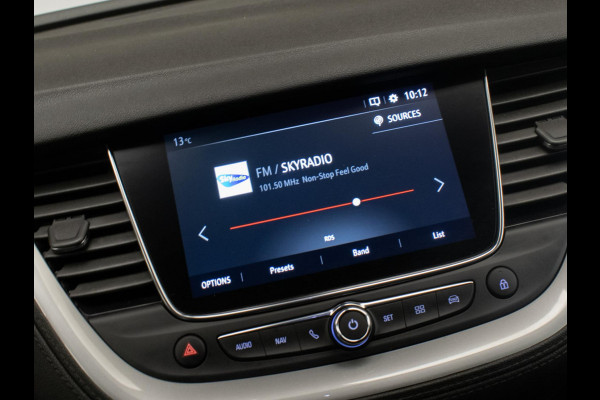 Opel Grandland X 1.2 Turbo Business Executive Sport (APPLE CARPLAY,NAVI,LED,STOELVERWARMING,LANE ASSIST,PDC,CRUISE,SPORTSTOELEN)