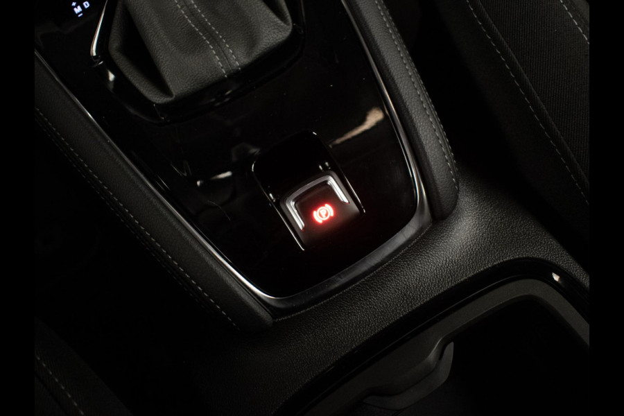 Opel Grandland X 1.2 Turbo Business Executive Sport (APPLE CARPLAY,NAVI,LED,STOELVERWARMING,LANE ASSIST,PDC,CRUISE,SPORTSTOELEN)