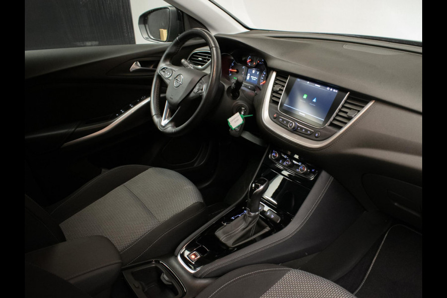 Opel Grandland X 1.2 Turbo Business Executive Sport (APPLE CARPLAY,NAVI,LED,STOELVERWARMING,LANE ASSIST,PDC,CRUISE,SPORTSTOELEN)