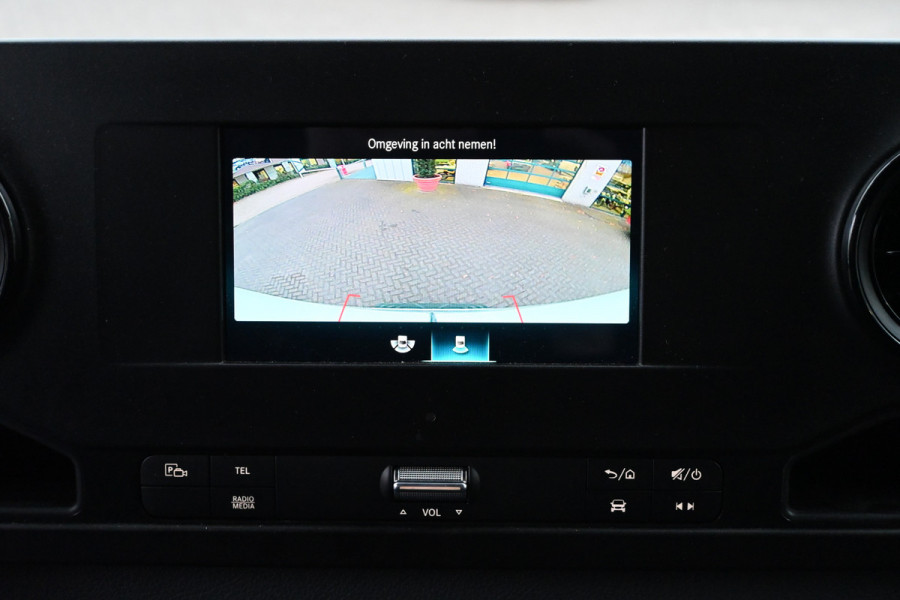 Mercedes-Benz Sprinter 317 CDI L2H2 RWD MBUX met camera, LED in laadruimte, Opstap