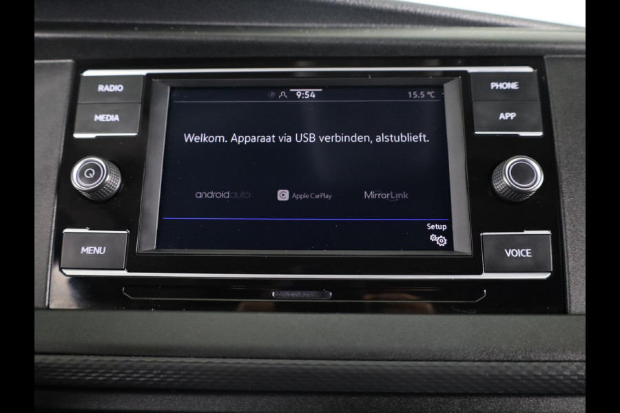 Volkswagen Transporter 2.0 TDI L2H3 28 110 pk | Verlengde garantie | Navigatie via App | Trekhaak | Parkeersensoren achter | Cruise control |