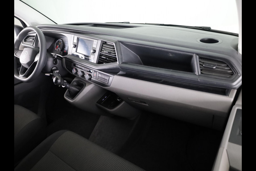 Volkswagen Transporter 2.0 TDI L2H3 28 110 pk | Verlengde garantie | Navigatie via App | Trekhaak | Parkeersensoren achter | Cruise control |