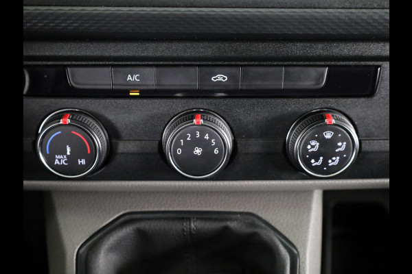 Volkswagen Transporter 2.0 TDI L2H3 28 110 pk | Verlengde garantie | Navigatie via App | Trekhaak | Parkeersensoren achter | Cruise control |