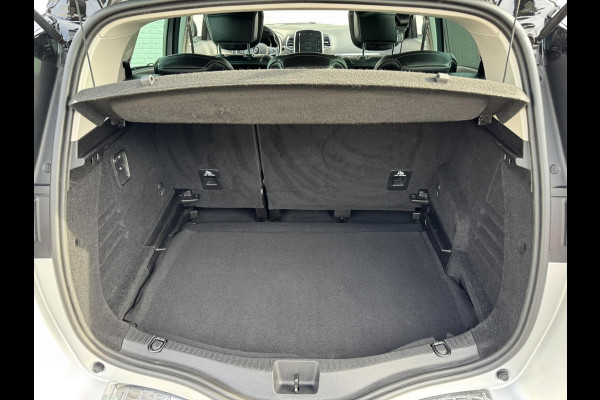 Renault Scénic 1.3 TCe Intens Automaat Adaptive cruise Clima Bose Apple / Android Trekhaak Camera v+a Parkeerhulp