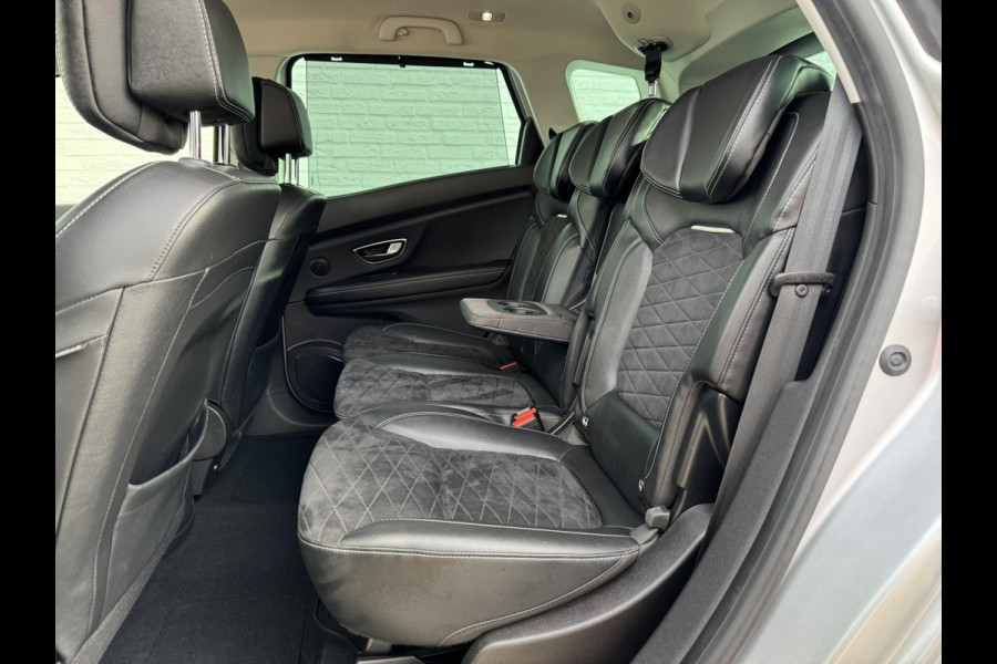 Renault Scénic 1.3 TCe Intens Automaat Adaptive cruise Clima Bose Apple / Android Trekhaak Camera v+a Parkeerhulp