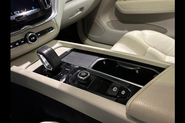 Volvo XC60 T6 Aut. LongRange Inscription Panoramadak Leder Parkeercamera 340pk
