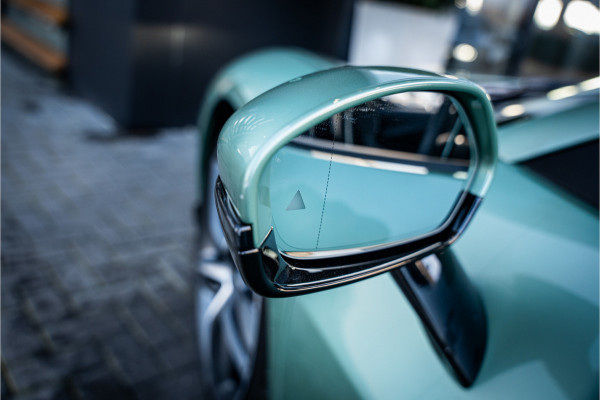 Ferrari 296 GTS 3.0 V6 - Verde Francesca | Spyder l 830PK! l Race Display l Racing Seats | Carbon