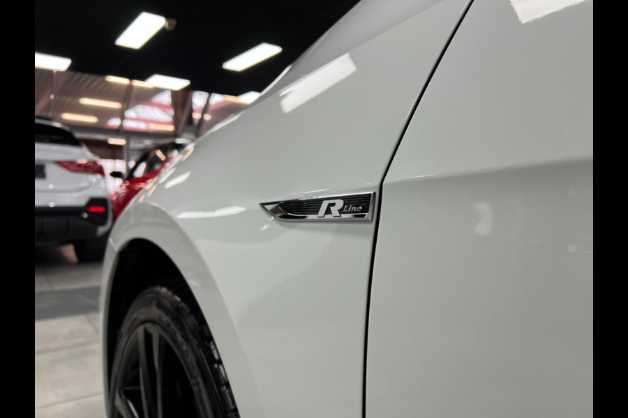 Volkswagen Golf 7.5 1.5 TSI R-LINE | ACC | CARPLAY |LED|
