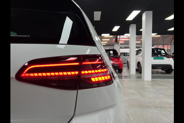 Volkswagen Golf 7.5 1.5 TSI R-LINE | ACC | CARPLAY |LED|