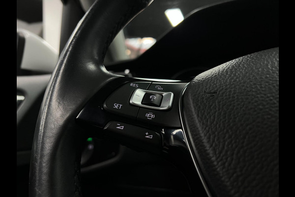 Volkswagen Golf 7.5 1.5 TSI R-LINE | ACC | CARPLAY |LED|