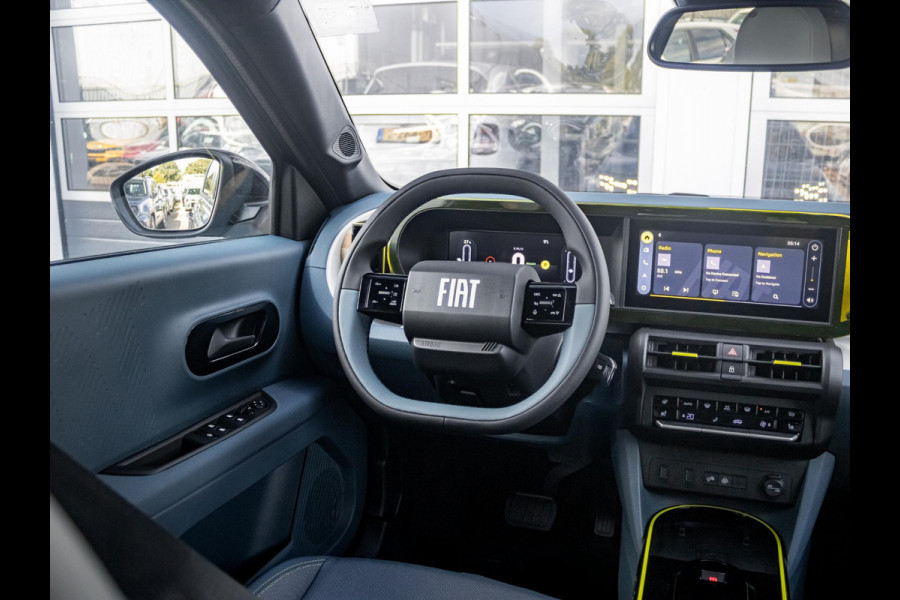 Fiat Grande Panda La Prima 7,4 kW 44 kWh | Uit voorraad leverbaar | Clima | Cruise | Camera | Apple Carplay | 17" | Navi | Winter Pack