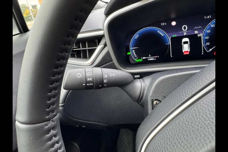 Toyota Corolla Cross 1.8 Hybrid Style | Dodehoekdetectie, Elektrische achterklep, Stoel + stuurverwarming, 18 inch, Apple carplay/Android auto