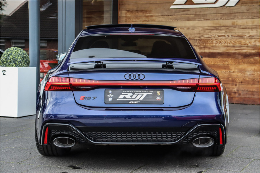 Audi RS7 4.0 V8 TFSI quattro **Dynamic Plus/4ws/Ceramic/Carbon/HUD/Pano/Matrix/360**