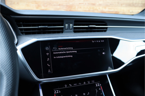 Audi RS7 4.0 V8 TFSI quattro **Dynamic Plus/4ws/Ceramic/Carbon/HUD/Pano/Matrix/360**