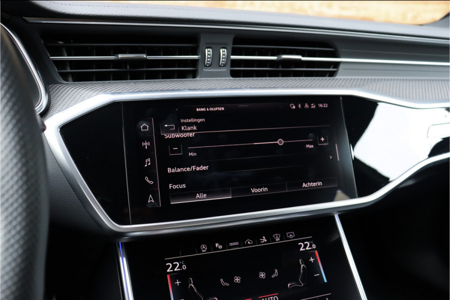 Audi RS7 4.0 V8 TFSI quattro **Dynamic Plus/4ws/Ceramic/Carbon/HUD/Pano/Matrix/360**